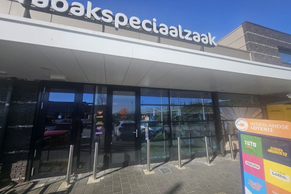 van-vuure-almere-buiten-oosvaarders-winkel-2
