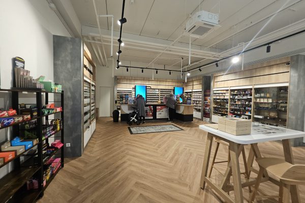 van-vuure-westwijk-winkel-1
