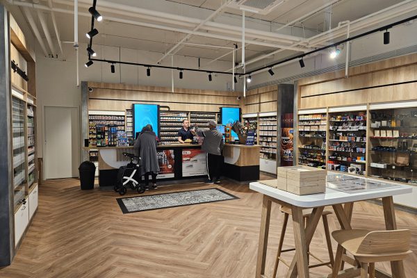 van-vuure-westwijk-winkel-2